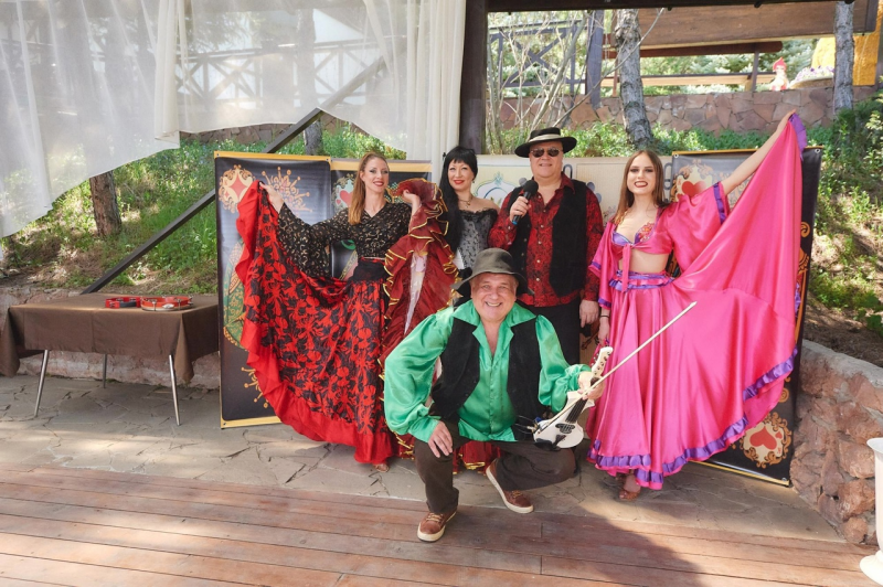 Цыганское шоу - ансамбль "Ромалэ"