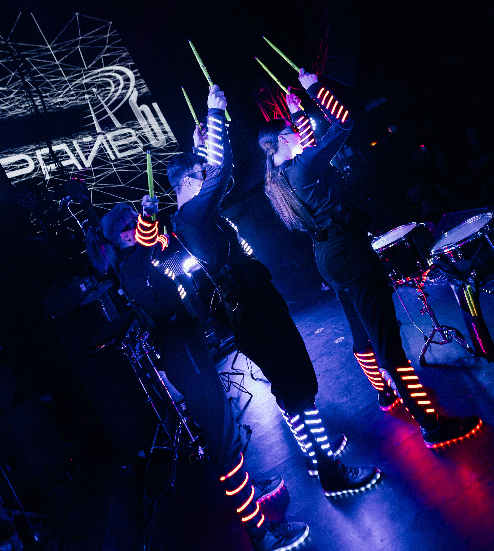 Барабанное шоу Драйв бит на Top Place