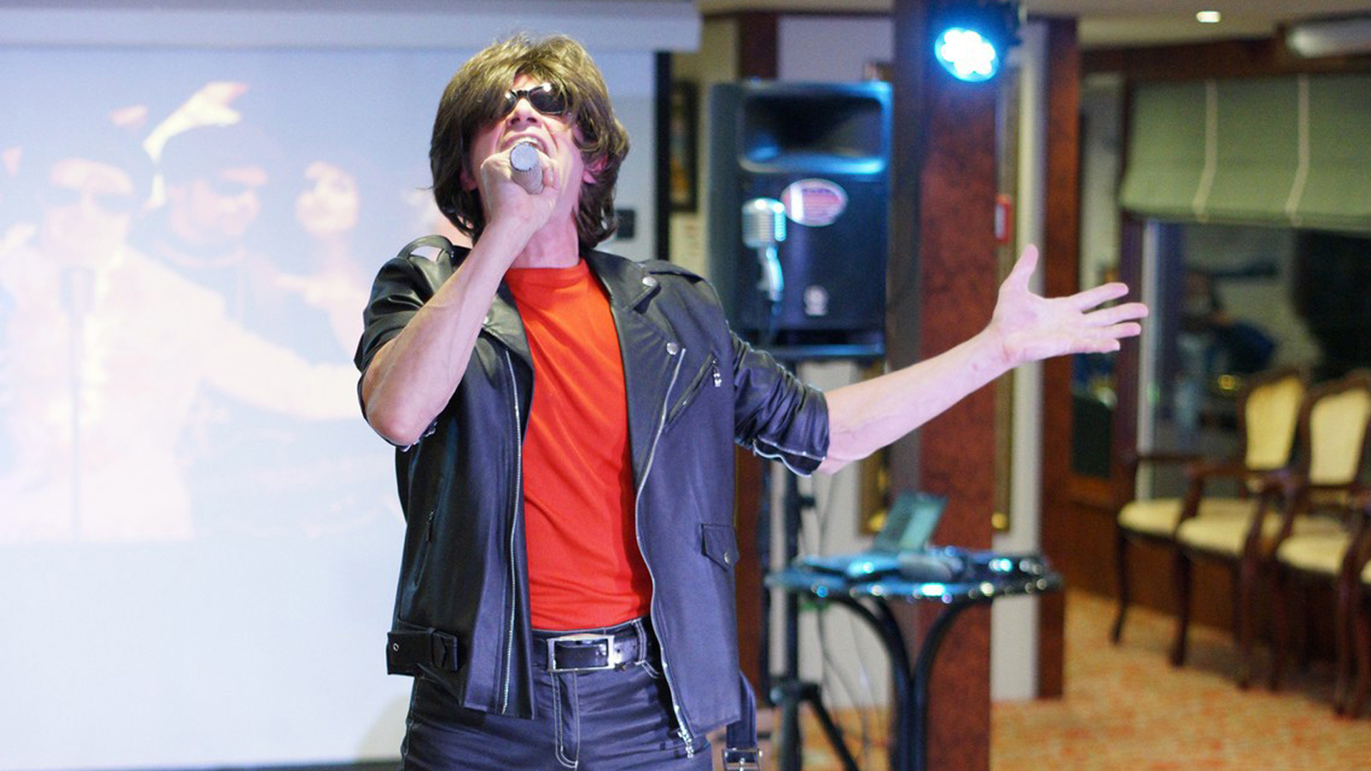 Анатолий Счастьев в образе Александра Серова