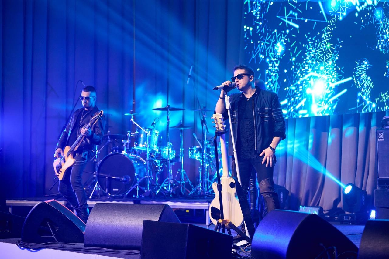 Выступление на корпоративе Индиго