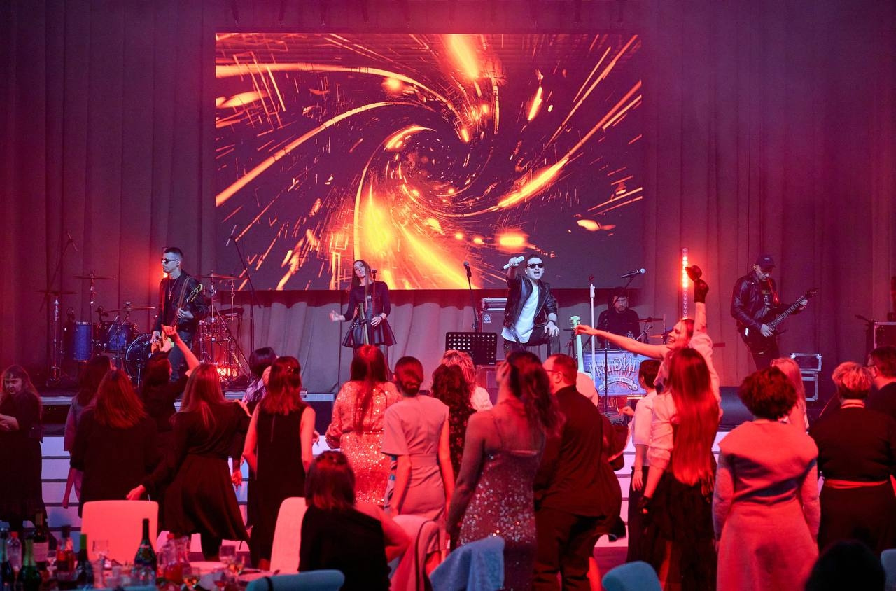 Выступление на корпоративе Индиго