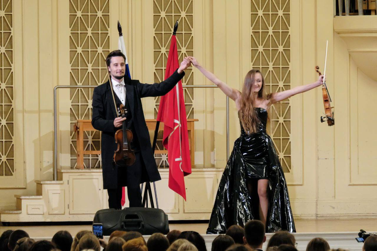 Скрипичный дуэт «Струны Петербурга»