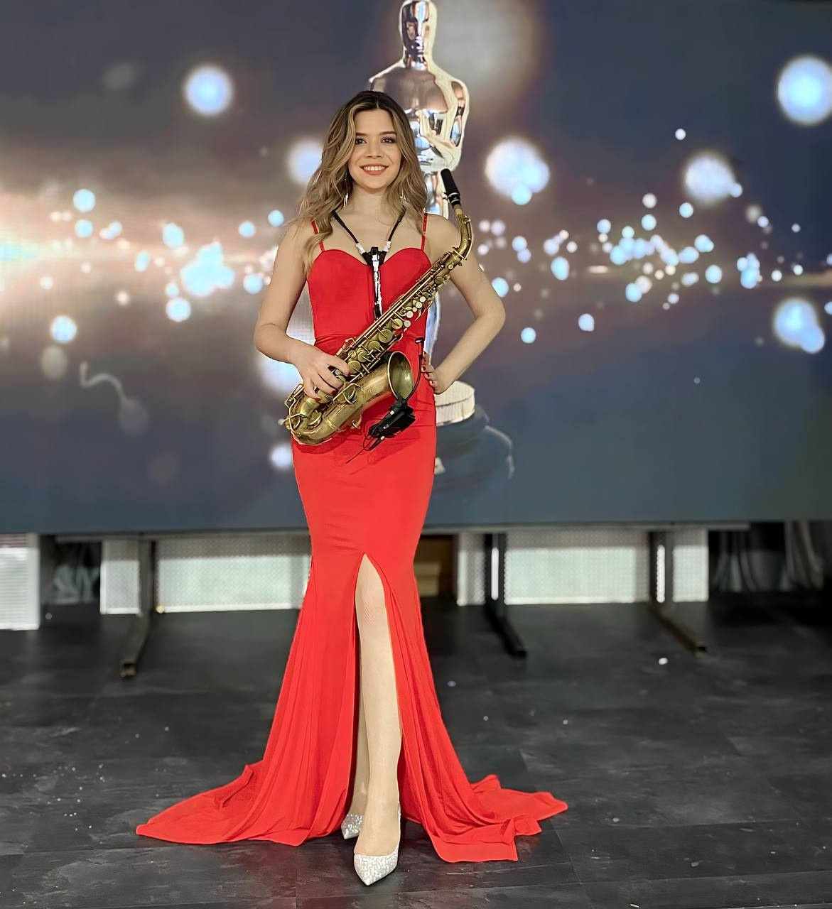 Саксофонистка на мероприятие Живая музыка Спб