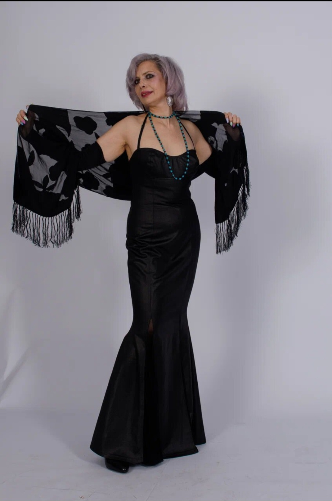 Под сенью палантина