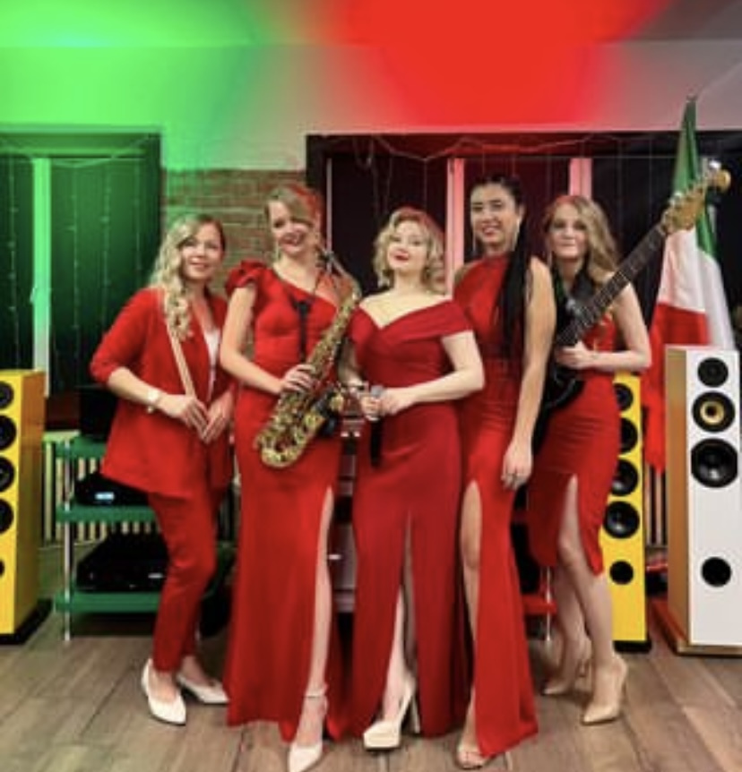 Женская кавер-группа Casa al mare