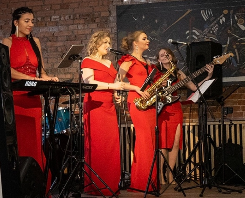 Женская кавер-группа "Жемчужина"