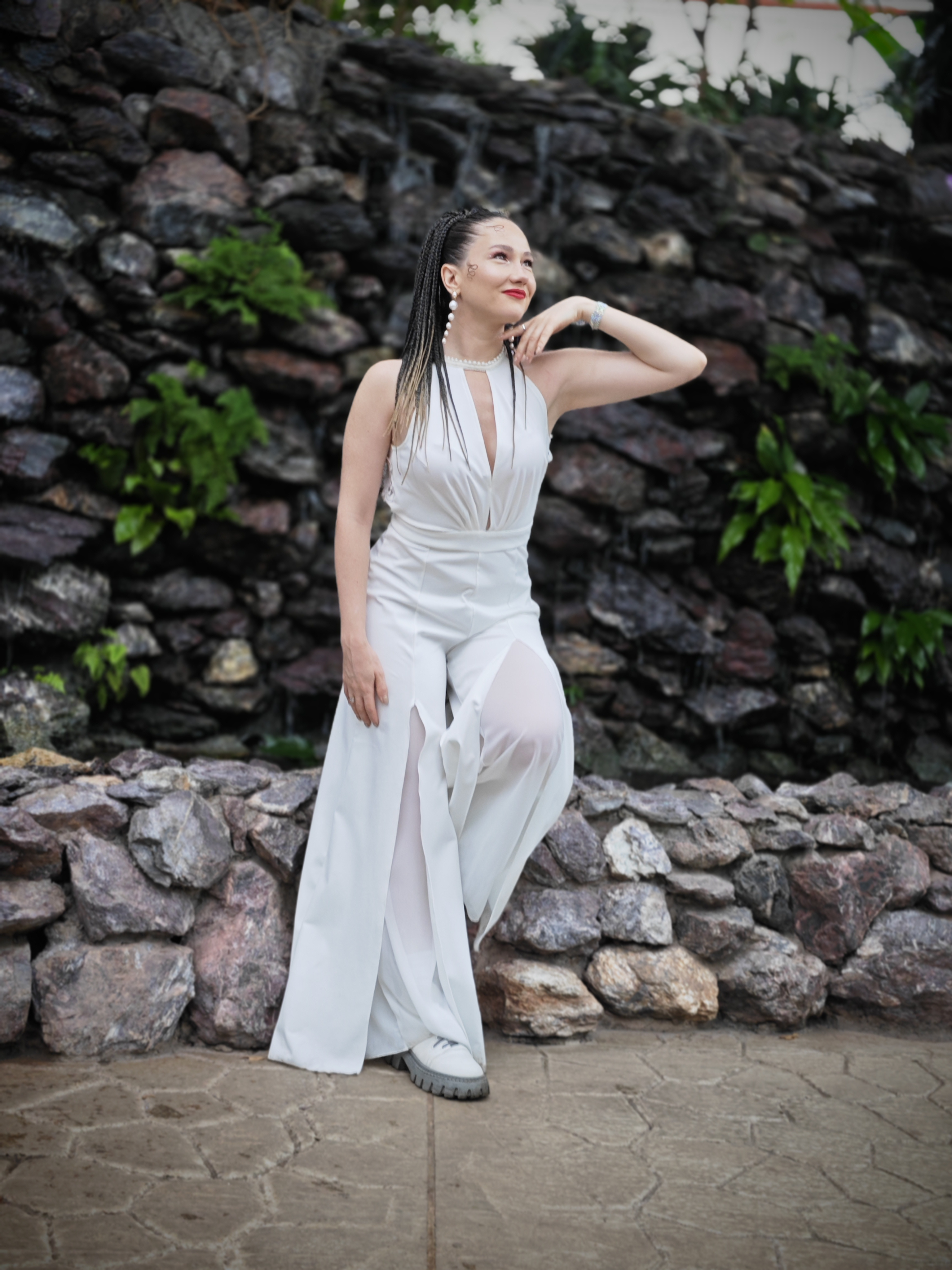 Костюм "белый вихрь"