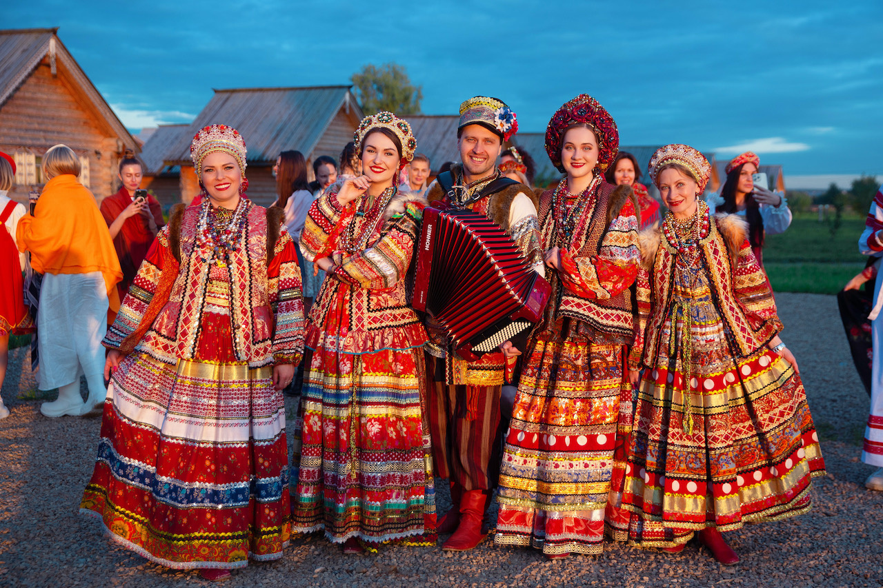 "Народный ансамбль "Московский Переполох""