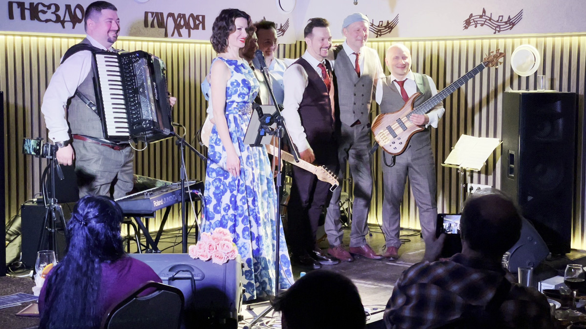 Концерт в клубе "Гнездо глухаря"