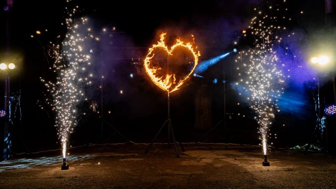 Огненное сердце и пиротехника