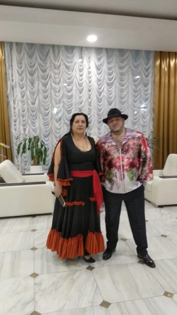 Дуэт шоу ромэн