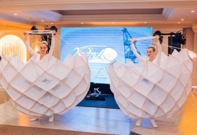 Шоу-номера от дуэта ЛаБэлла