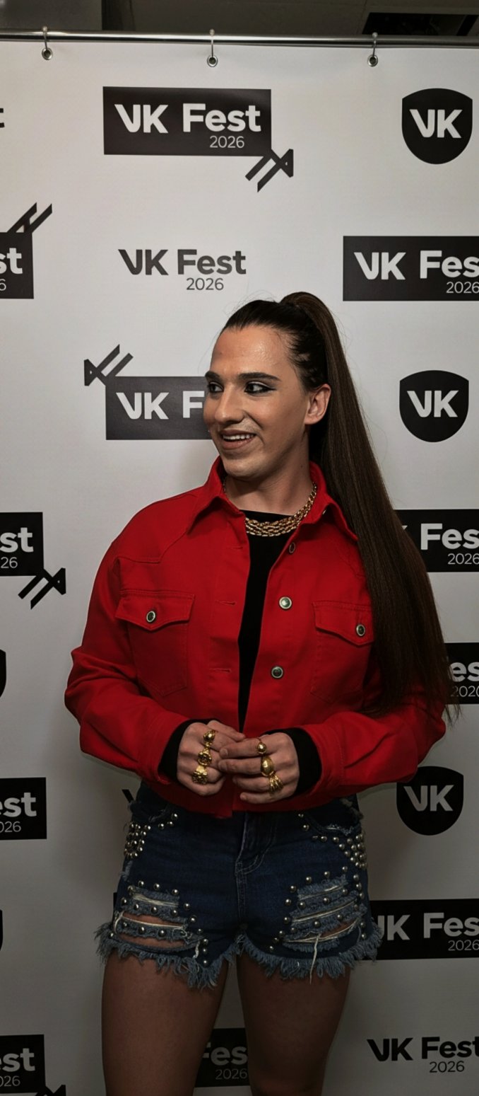 Slava Volk Певец