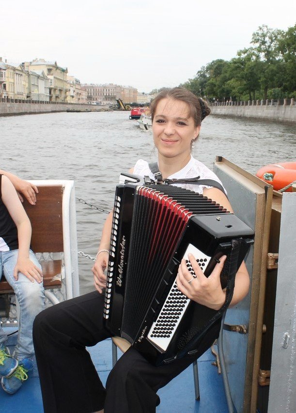 Выступление на теплоходе