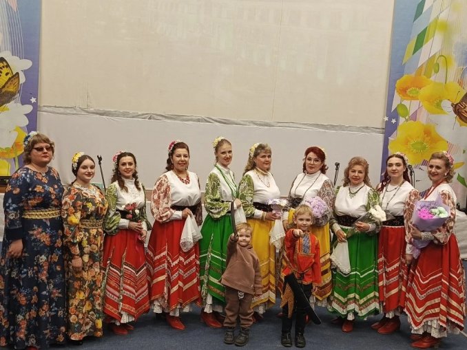 Хорошие девчата