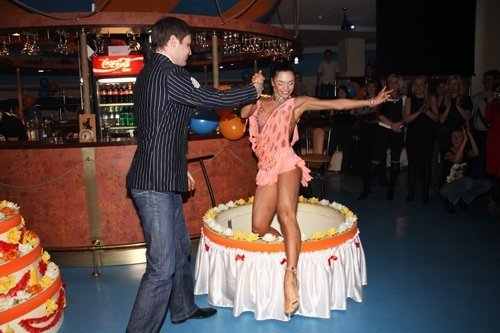 Танцовщица латины, бразильской самбы