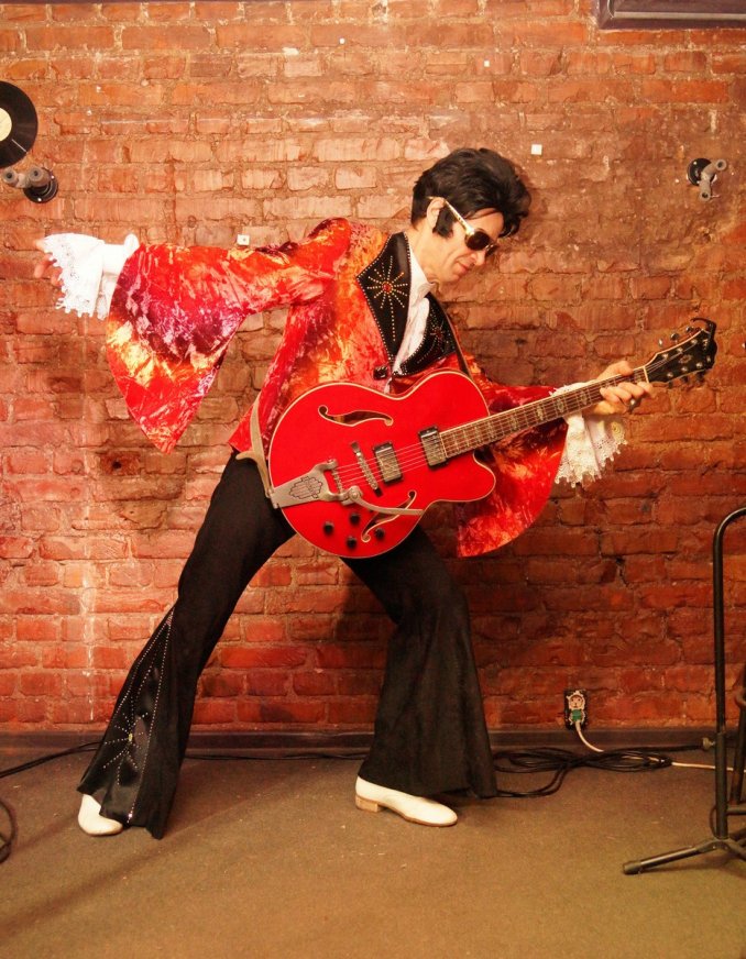 Образ Элвиса Пресли