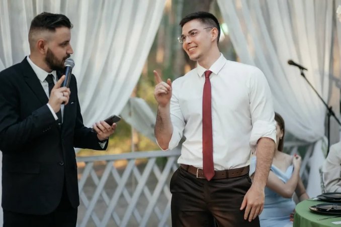 Ведущий: разные мероприятия.