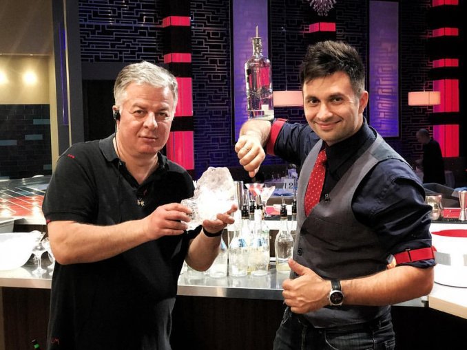 Профессионал бармен-шоу Олег Леженко