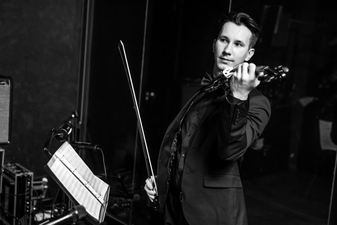 YURI GOLIKOV | electric violin
