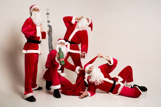 Новогодняя история Санта Клаусов