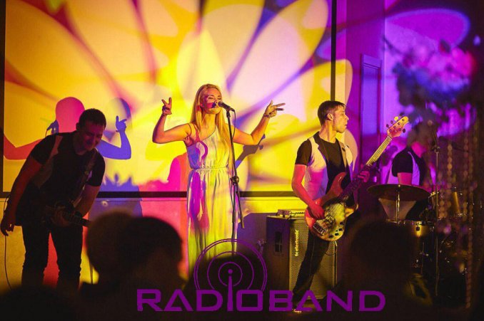 Radio-Band