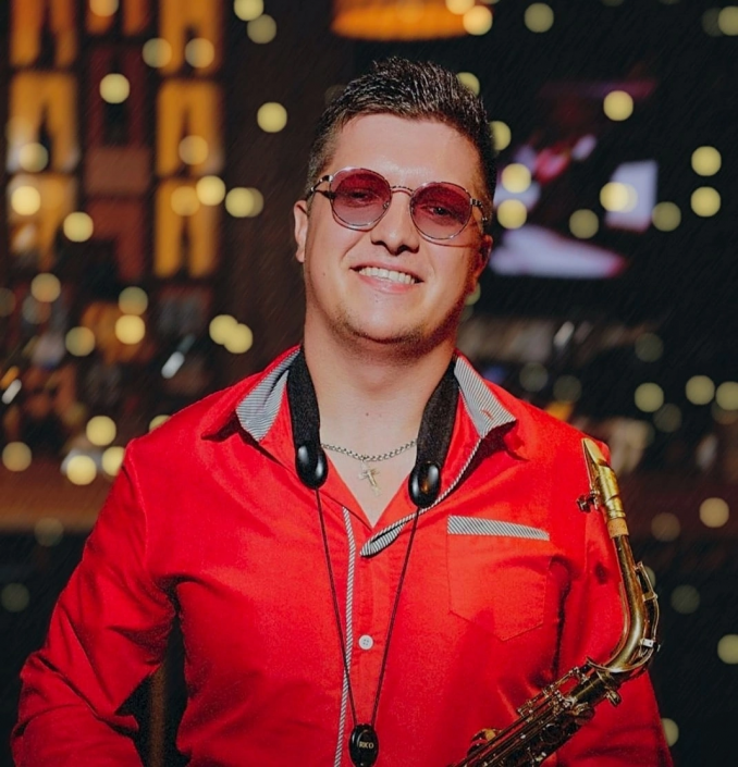 Alex Jaxelor Saxophone