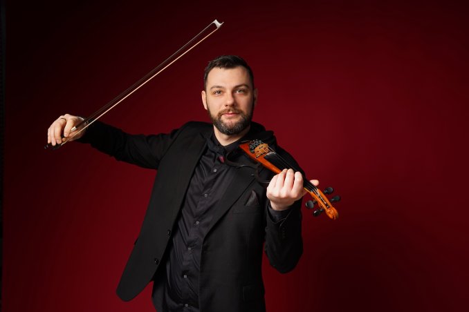 Сергей Чернов(Шоу Рок&Скрипка)