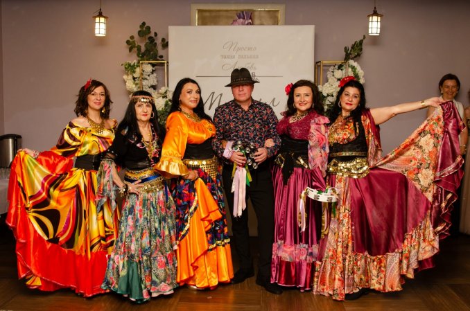 Цыганский коллектив "Каре"