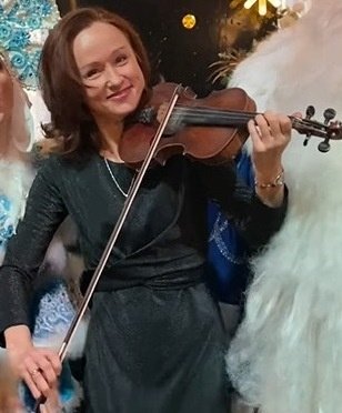 Марианна Сазонова. Скрипачка