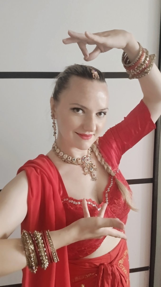 Восточные танцы Джослин. Танцевальные шоу.  Индийские, арабские танцы.